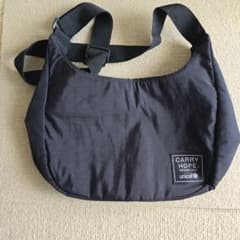 UNICEF CARRY HOPE ショルダーバッグ ブラックのサムネイル