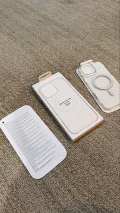 Apple純正 iPhone16Pro Max クリアケース　MagSafe対応のサムネイル