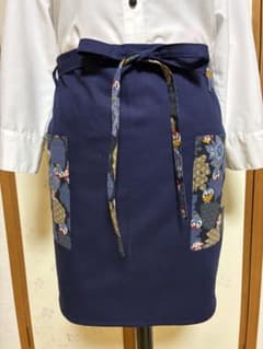 前掛けエプロン　ハンドメイド　フクロウ柄ポケット