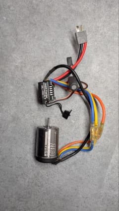 YOKOMO ブラシレスモーター ZERO 17.5T ESC BL-RS 3のサムネイル