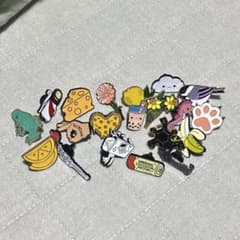 ピンバッジ 20点セットのサムネイル