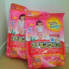 スイミングパンツ 女の子用 Mサイズ ６枚のサムネイル