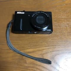 【さらに値下げ・美品】ニコン　クールピクスP300のサムネイル