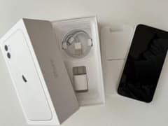 YAMAMOTO様専用　iPhone11 64GBのサムネイル