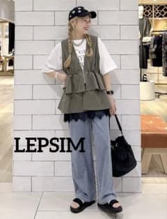 完売品】LEPSIM ゆきは ギャザー2WAYベスト カーキ - メルカリ
