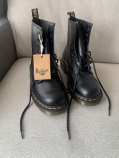 ドクターマーチン Dr.Martens 8ホール サイズ24cmのサムネイル