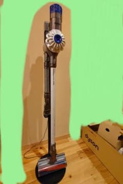 dyson v6 cord-free pro スティッククリーナー本体 - メルカリ