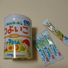 フォローアップミルク つよいこ 大缶 820㌘ オマケ付きのサムネイル