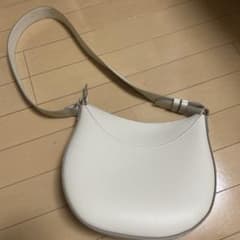 白ショルダーバッグ　ユニクロのサムネイル