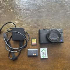 SONY RX100M3 SD64GB付 バッテリー2個のサムネイル