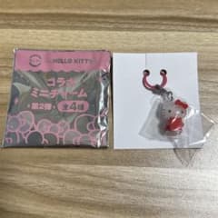 スシロー　ハローキティ　めじるしチャーム【マグロ】のサムネイル