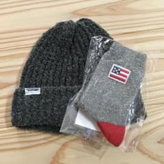 新品未使用！ BREEZEの靴下とニット帽のサムネイル