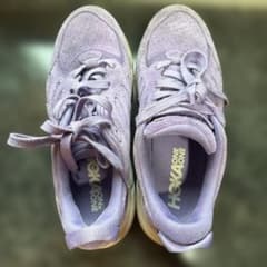 HOKA ONE ONE ラベンダースニーカー　25.5cmのサムネイル