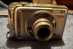 FUJIFILM FinePix A800 デジタルカメラ 本体 付属品なしのサムネイル