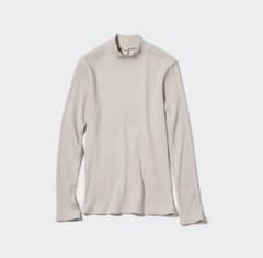 UNIQLOリブハイネックT長袖のサムネイル