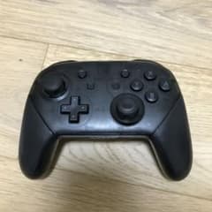 Nintendo Switch プロコン　純正のサムネイル