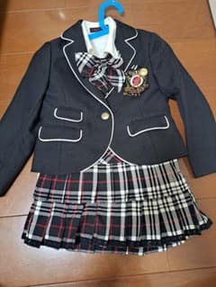 DECORA PINKY'S フォーマルスーツ 120cmのサムネイル