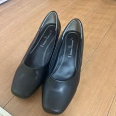 Romeo Valentino パンプス ブラック 革靴のサムネイル