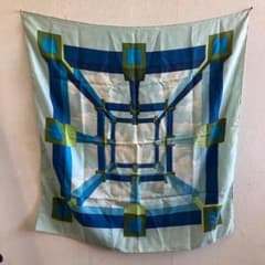 Hermès エルメス カレ 90 幾何学模様 シルク スカーフ VTG Hermès エルメス カレ 90 幾何学模様 シルク スカーフ VTG - メルカリ