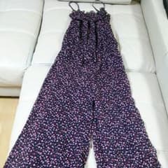 小花柄のサロペットのサムネイル