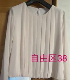 【コロン27様　おまとめ　】自由区　ブラウス２枚　38のサムネイル