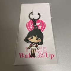TWICE Wake Me Up アクリルキーホルダー MOMOのサムネイル