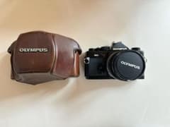 Olympus OM-2 フィルムカメラ 50mmレンズ付き - メルカリ