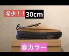 UGGのサムネイル