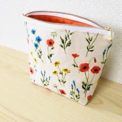ボタニカルフラワー　ファスナーポーチ　オレンジ　花柄　化粧ポーチ　小物入れのサムネイル