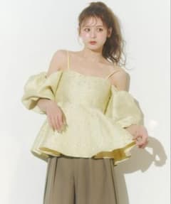 Olu. オルドット フラワージャガードペプラムビスチェのサムネイル