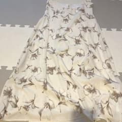 【美品】ワンピース　袖なし　花柄のサムネイル
