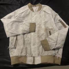 ボンバージャケット ベージュのサムネイル