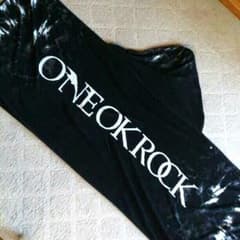 ほのか様専用　ONE OK ROCK　フード付きタオル(ポンチョ)のサムネイル