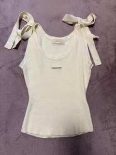 ANDMARY Avril ribbon tops ivory - メルカリ