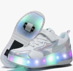 LED ローラーシューズ ホワイト シルバー　光る靴のサムネイル