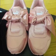 FENTY PUMA Rihanna Bow Sneaker 24 スニーカーのサムネイル