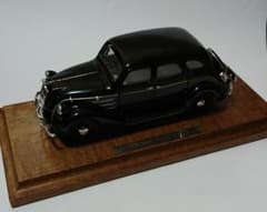 1/24スケール TOYOTA AA SEDAN - メルカリ