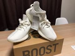 【取り置き・専用】YEEZY BOOST 350 V2 TRIPLE WHITEのサムネイル