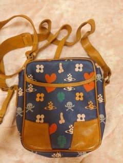 Vivienne Westwood ショルダーバッグ ペイガンモノグラム柄 - メルカリ