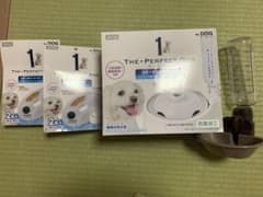 新品未使用　The Perfect One 自動給水器 犬用と給水器付きのサムネイル