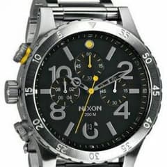 Nixon 48-20 chrono blackのサムネイル
