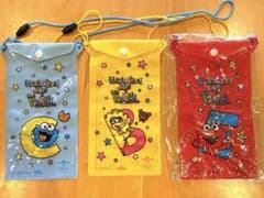 ユニバーサルスタジオ キャラクターポーチ 3個セットのサムネイル