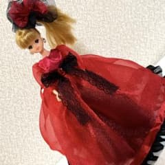 ジェニーちゃんドレス、赤のふわふわ3点セット、27センチドール