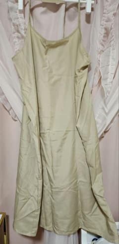 ベージュインナーワンピーススリップペチコート透け防止