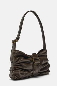 リボン風　ショルダーバッグ　ZARAのサムネイル