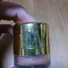 イヴ サン ローラン      ラメ入りチーク？のサムネイル