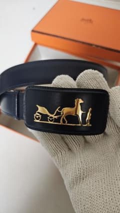 HERMES 馬車バックル ベルト ゴールド金具 ネイビー ○J刻印 85 HERMES 馬車バックル ベルト ゴールド金具 ネイビー ○J刻印 85 - メルカリ