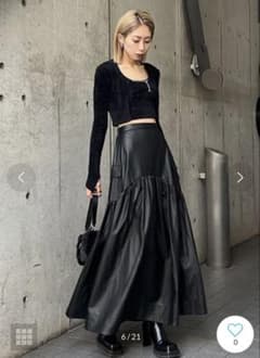 EMODA【WEB限定】フェイクレザーロングスカート（ブラック）のサムネイル