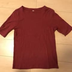 UNIQLO リブニットTシャツのサムネイル