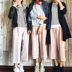 美品！UNIQLO ユニクロ ドレープワイドクロップドパンツのサムネイル